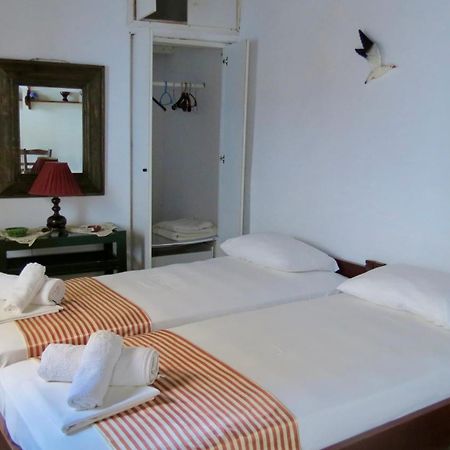 Hotel Fanivevisgarden Folégandros Exterior foto